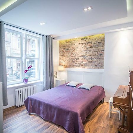 Piano Old Town Ogarna Apartment Gdansk Bagian luar foto