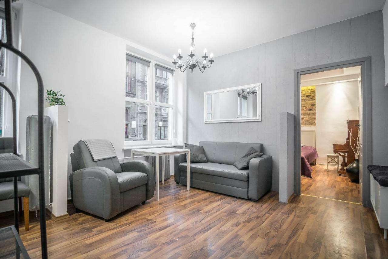 Piano Old Town Ogarna Apartment Gdansk Bagian luar foto